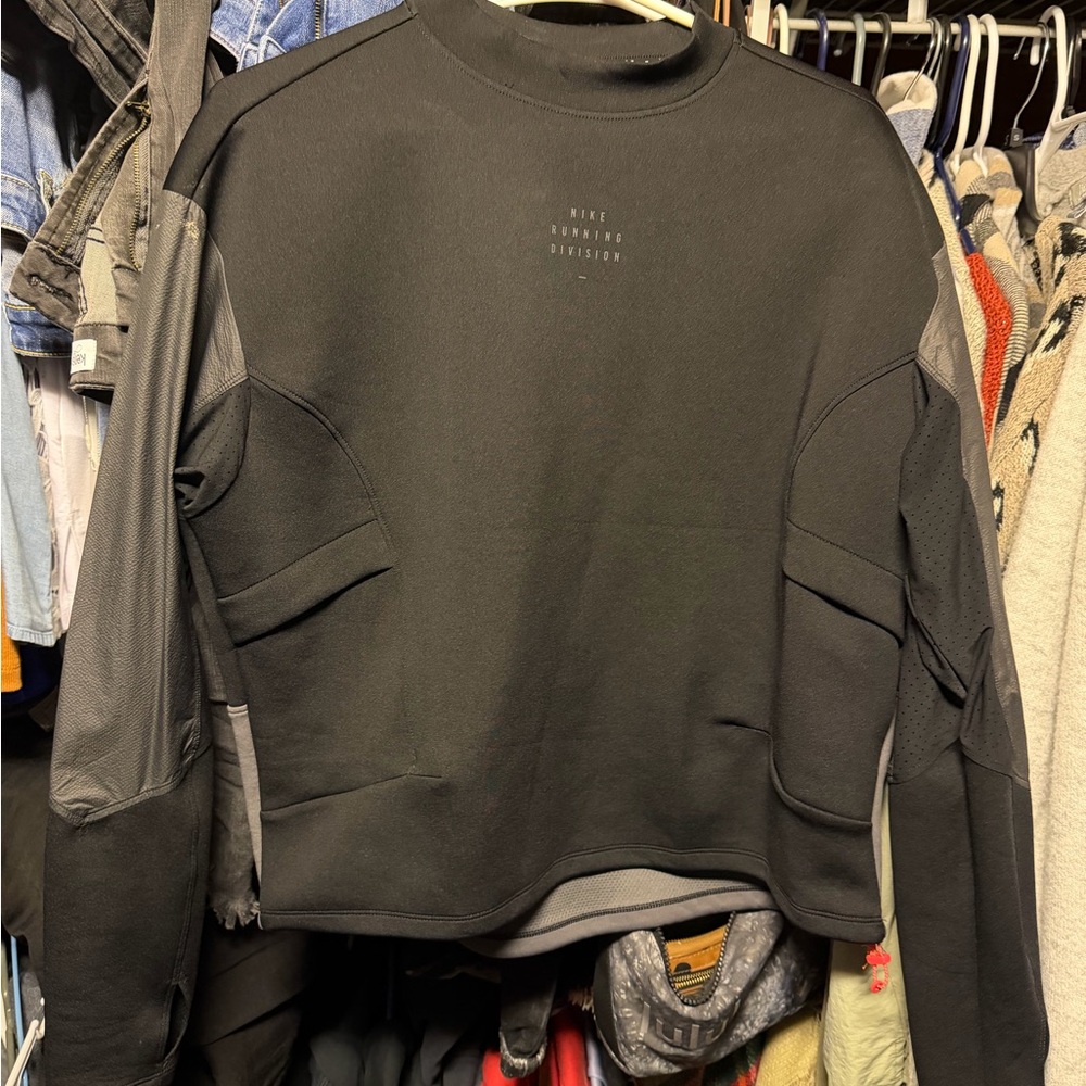 Nike Running Division Sweatshirt